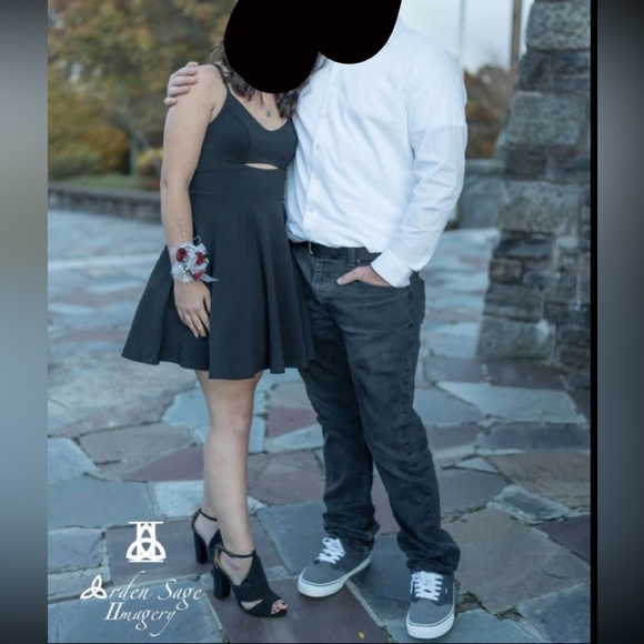 Homecoming dress - Picture 4 of 4